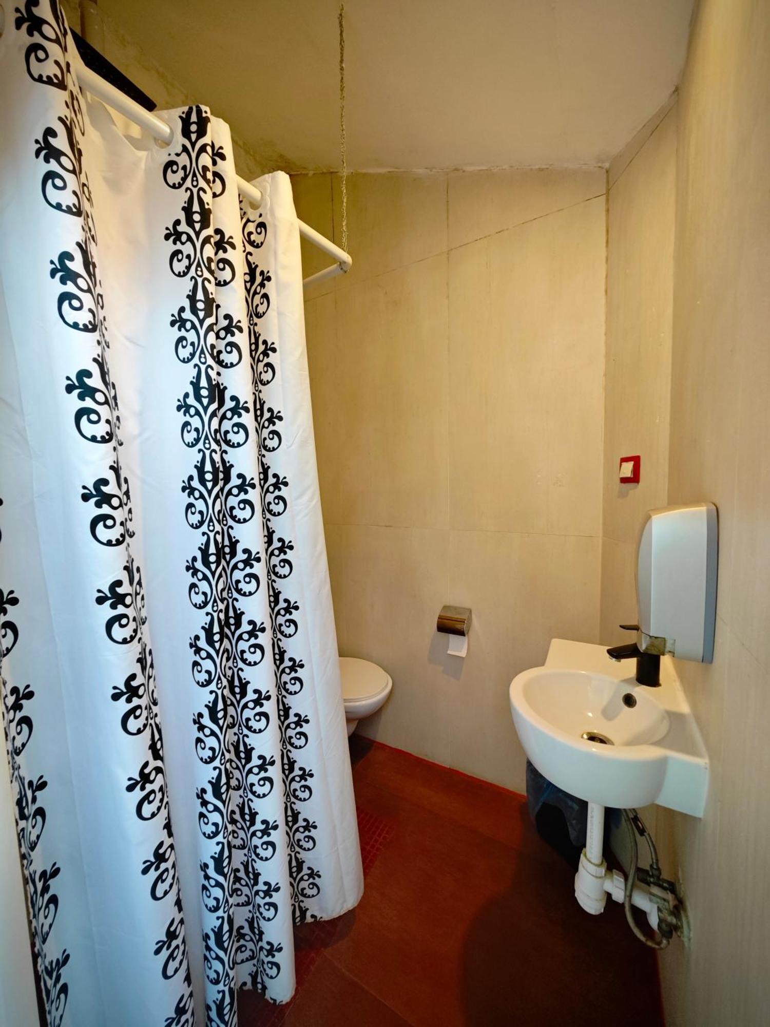 Apartamenty Hoza Attic Studio Βαρσοβία Δωμάτιο φωτογραφία