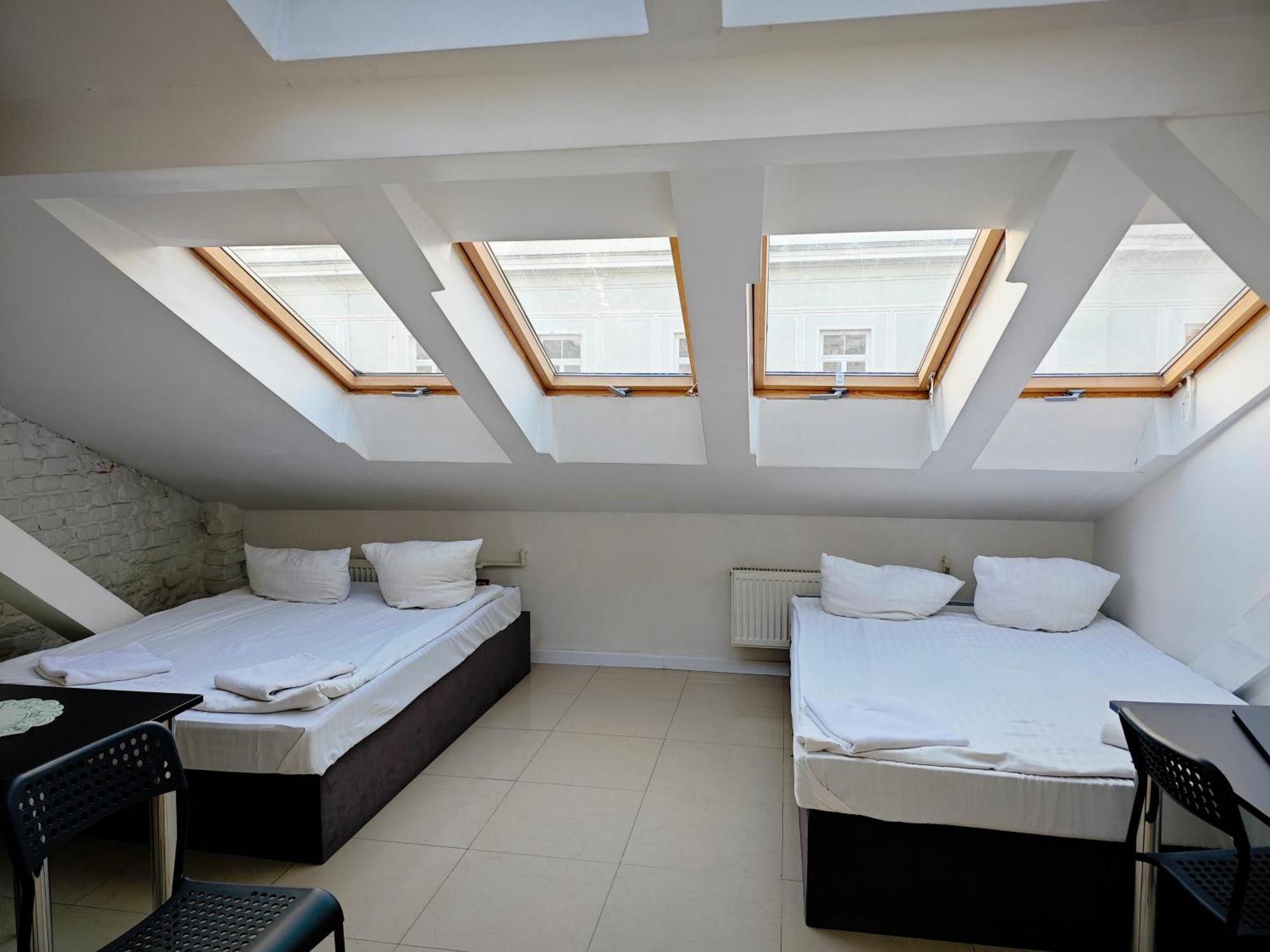 Apartamenty Hoza Attic Studio Βαρσοβία Δωμάτιο φωτογραφία
